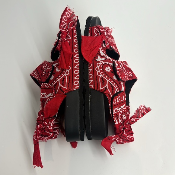 ARIZONA LOVE BANDANA PRINT SANDALS - Picture 7 of 12